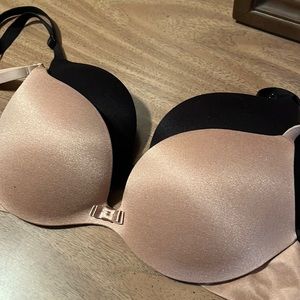 Victoria’s Secret Plunge Push Up Bra Set